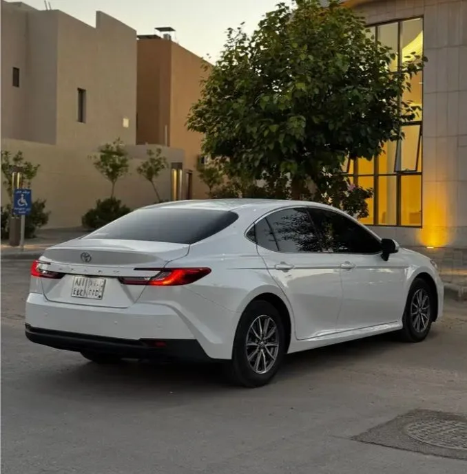 تاكسي الواحة اتصل علي 69693980