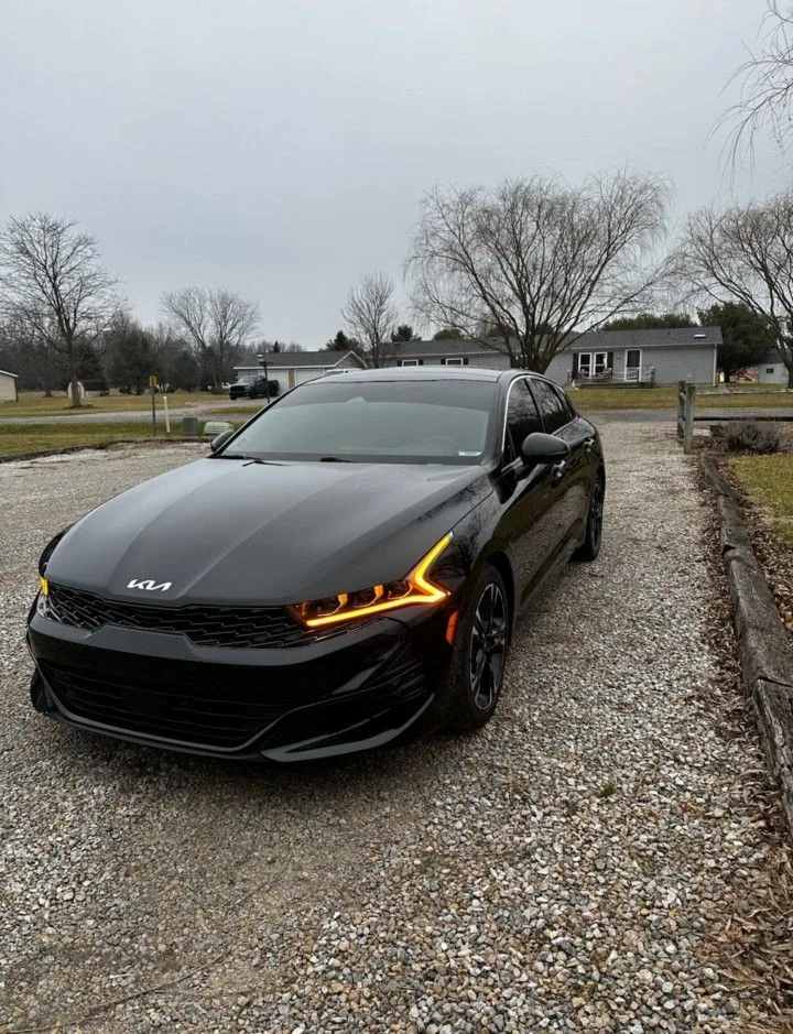 تاكسي عبدالله مبارك مع رقم التواصل 69693980